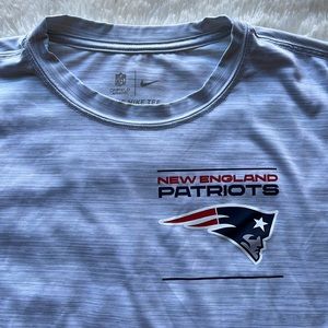 Nike Men’s New England Patriots Long-Sleeve